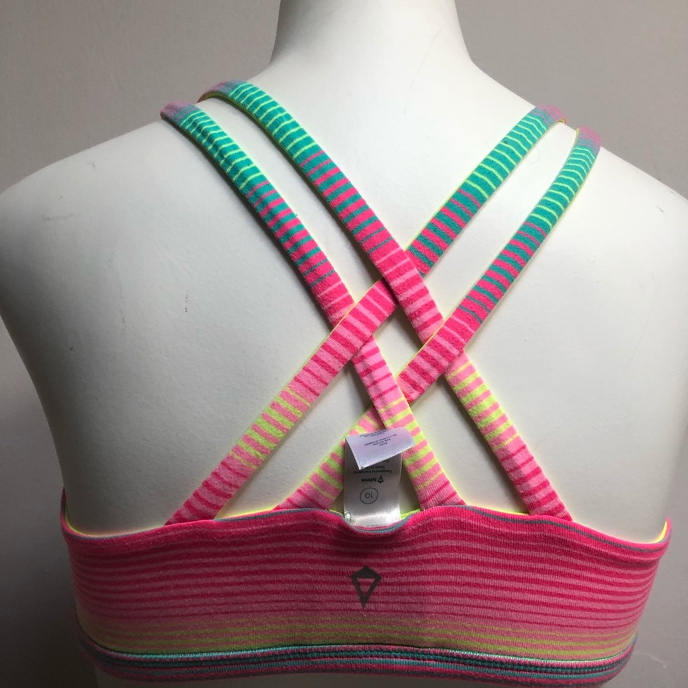 Avivva sports bra for girls - Picture 2 of 4